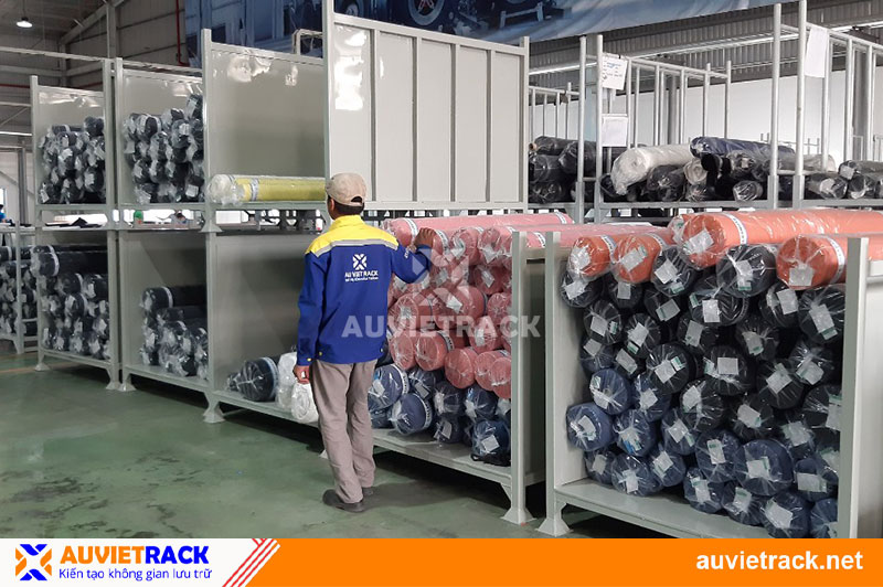 Pallet sắt xếp chồng Âu Việt Rack